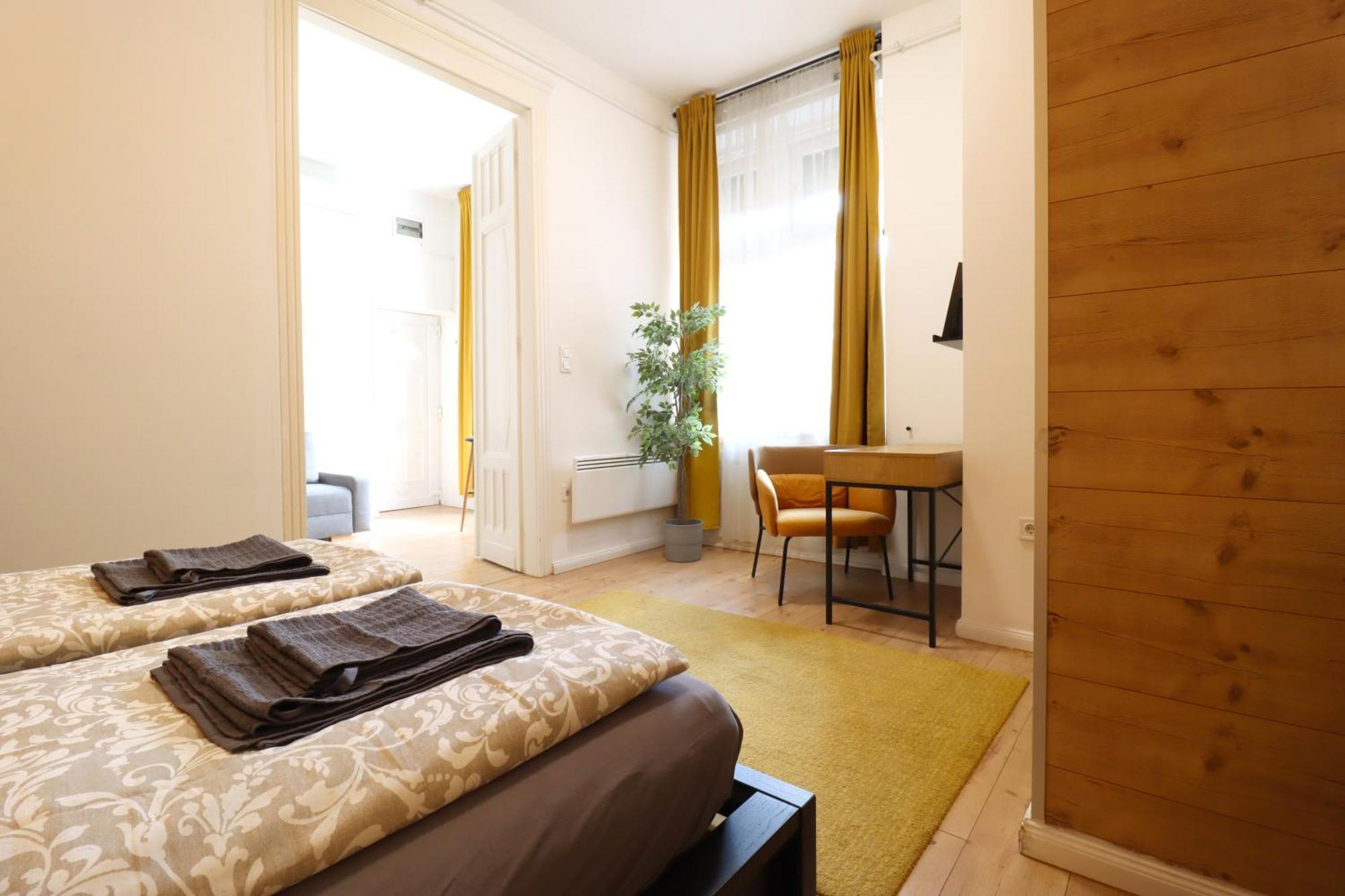 A13 Downtown Apartments With Parking Budapest Kültér fotó